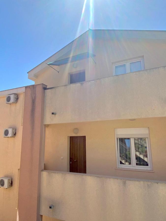 Jovana -- Porodicni Apartmani Igalo Herceg Novi Zewnętrze zdjęcie