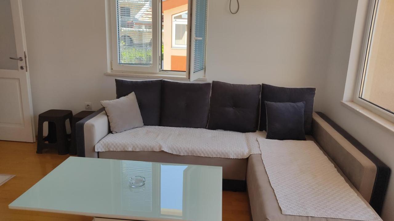 Jovana -- Porodicni Apartmani Igalo Herceg Novi Zewnętrze zdjęcie